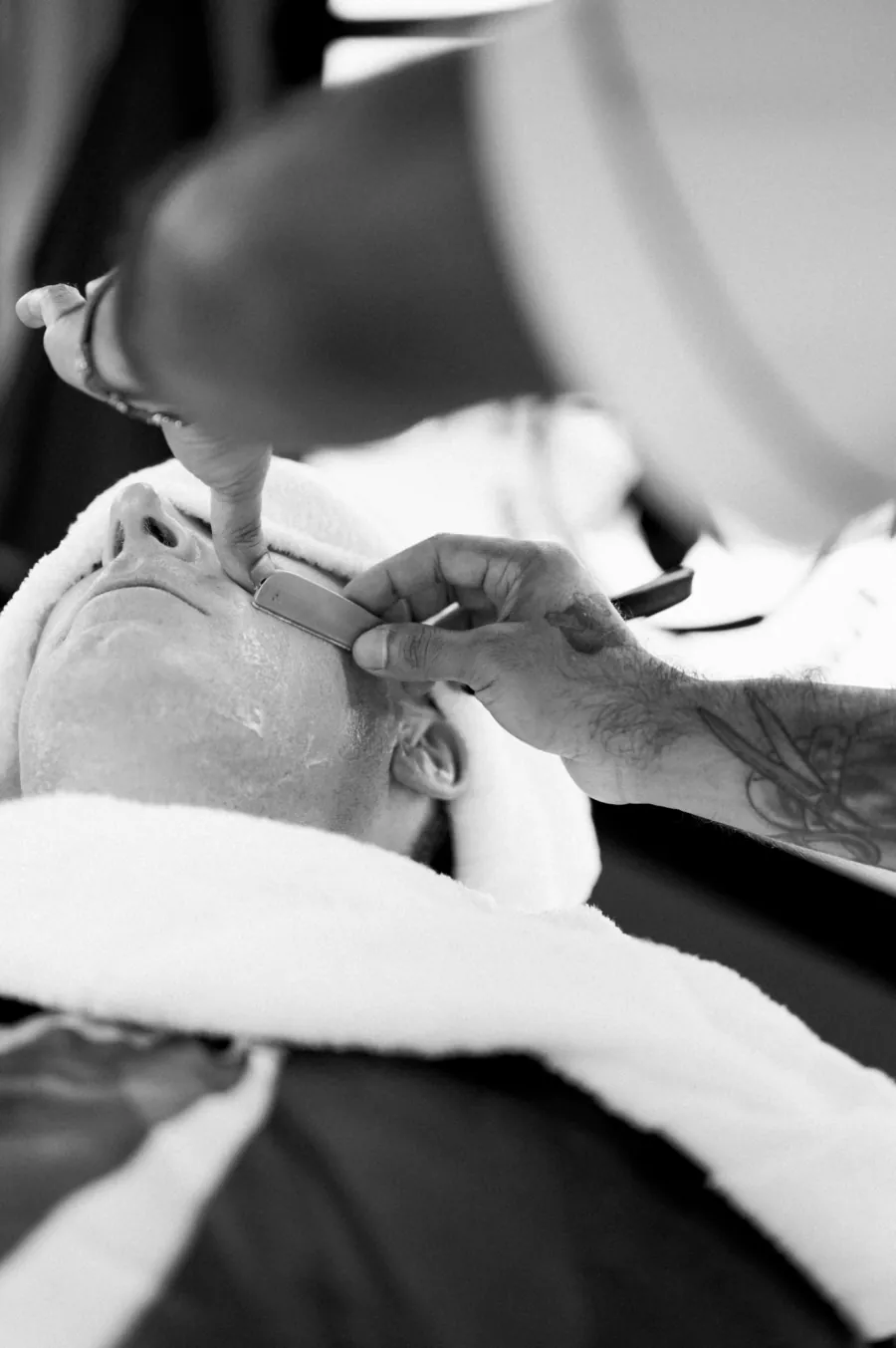 Straight-razor pass along the jawline